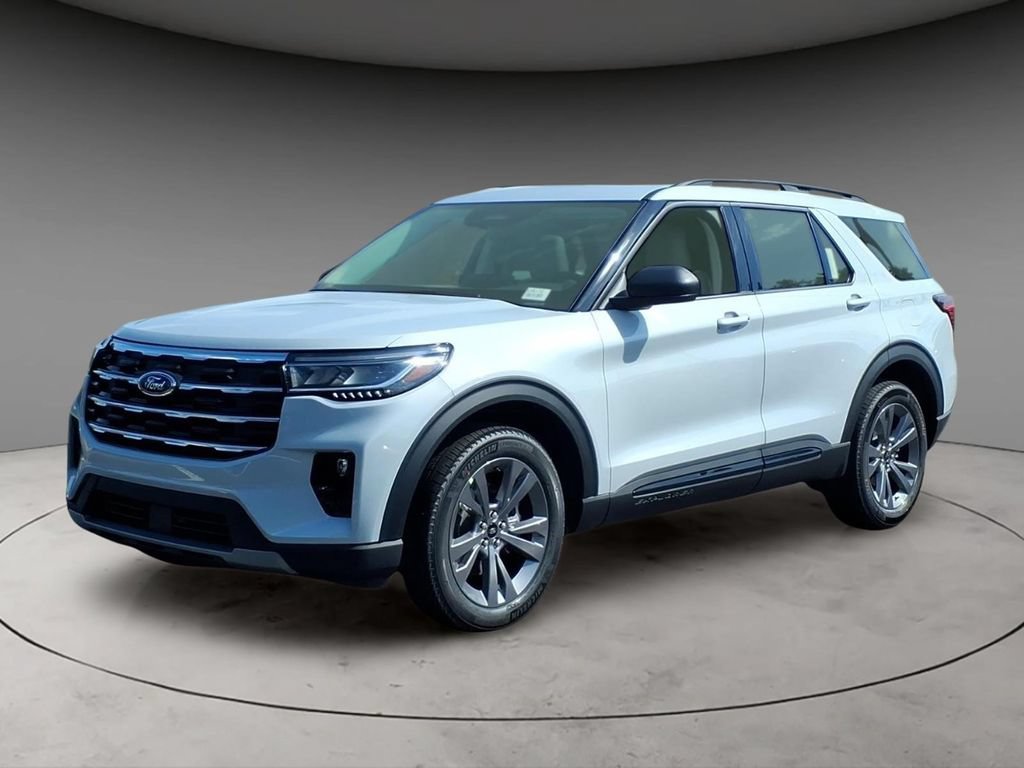 New 2026 Ford Explorer Active w/ Active Comfort Package AWD/4WD image 1