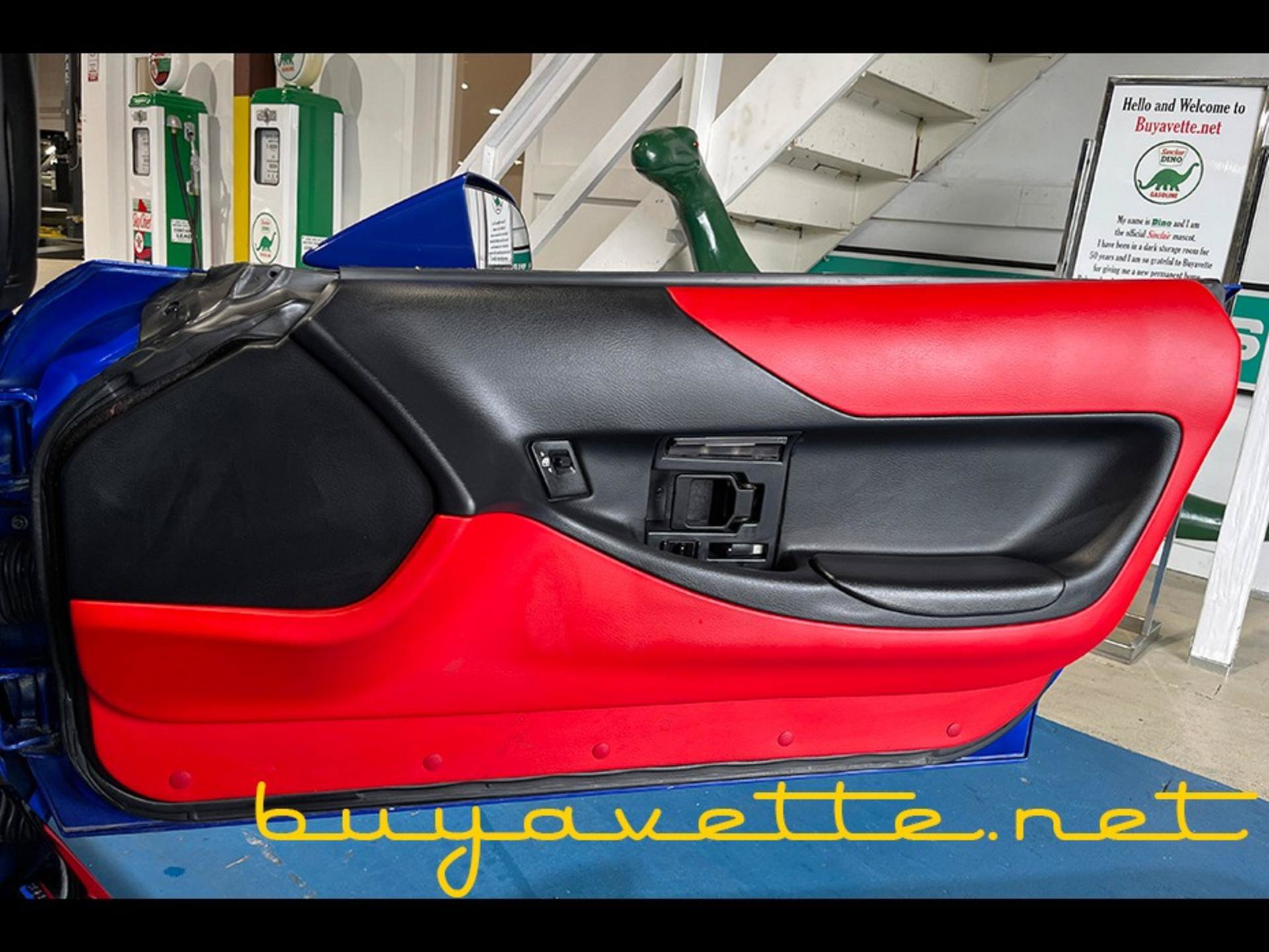 Used 1996 Chevrolet Corvette Coupe RWD image 20