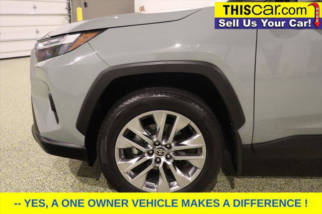 Used 2023 Toyota RAV4 XLE Premium image 11