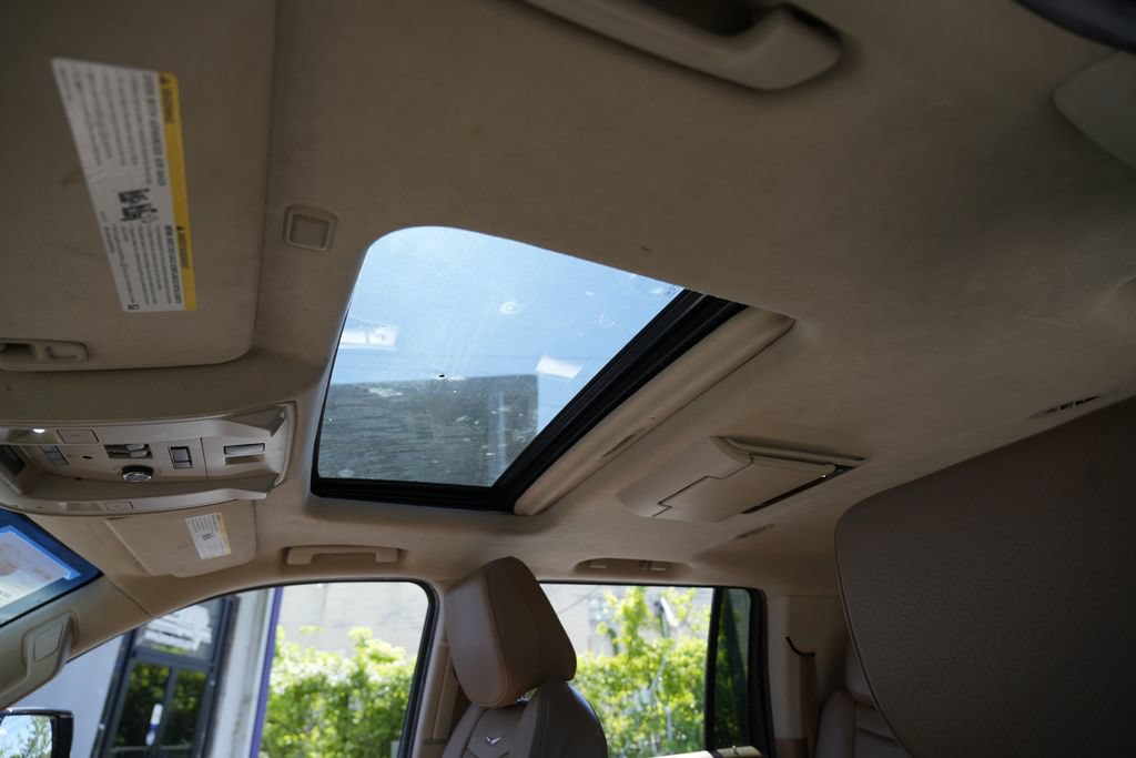 Used 2015 Cadillac Escalade ESV Platinum AWD/4WD image 22