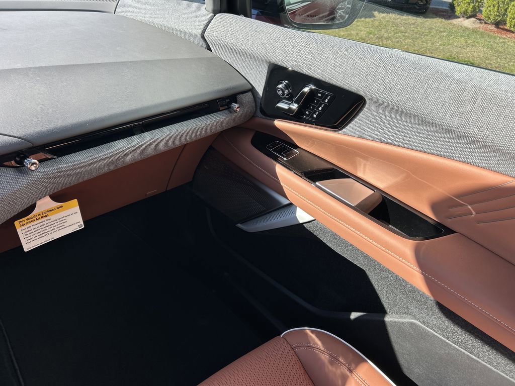 New 2026 Cadillac Optiq Luxury 2 image 15