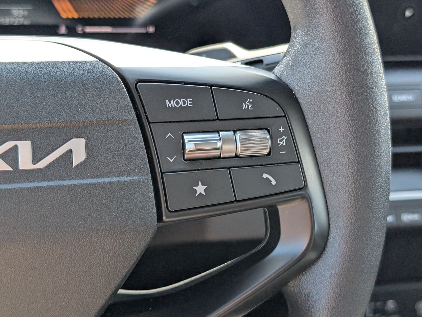 Used 2025 Kia K4 FWD image 18