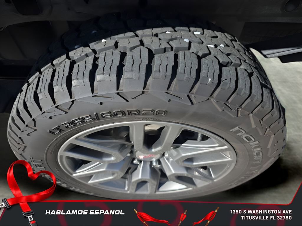 Used 2022 GMC Sierra 1500 AT4 w/ AT4 Premium Package image 11