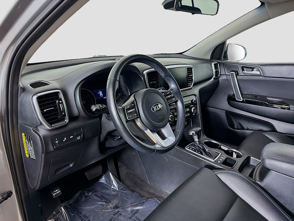 Used 2022 Kia Sportage EX image 19