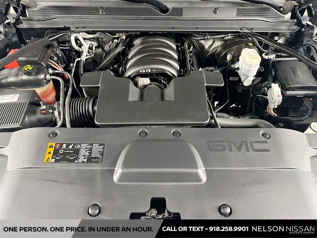 Used 2017 GMC Yukon Denali w/ Open Road Package AWD/4WD image 34