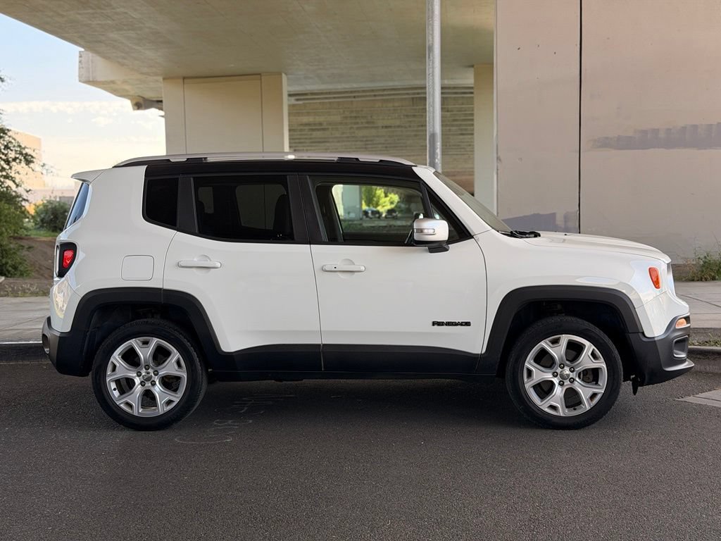 Used 2016 Jeep Renegade Limited AWD/4WD image 10