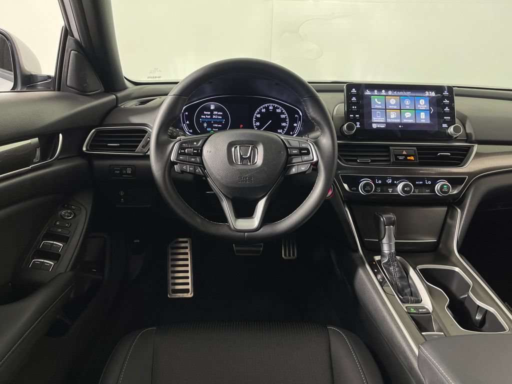 Used 2018 Honda Accord Sport image 15