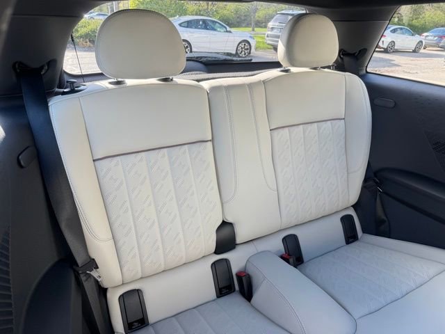 Used 2025 MINI Cooper S FWD image 29