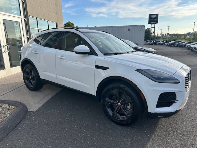 Certified 2022 Jaguar E-PACE SE image 9