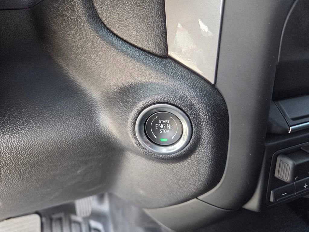 Used 2024 Chevrolet Silverado 3500 W/T image 31