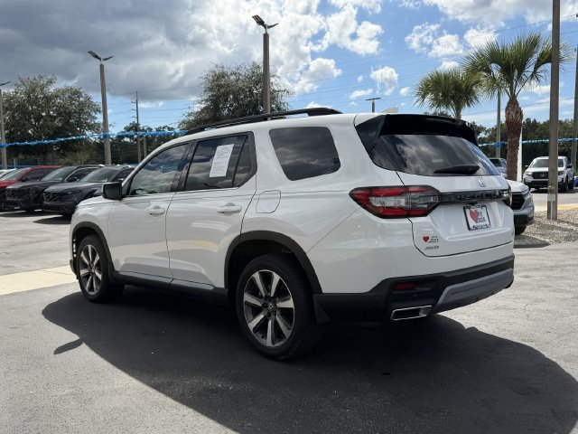 Certified 2024 Honda Pilot Touring image 6