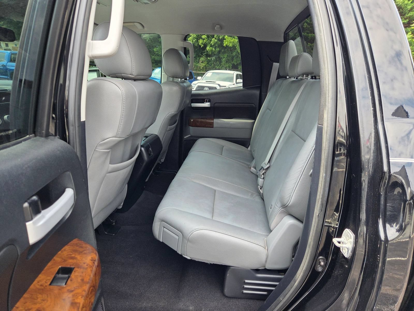 Used 2012 Toyota Tundra Limited w/ Memory Pkg AWD/4WD image 12