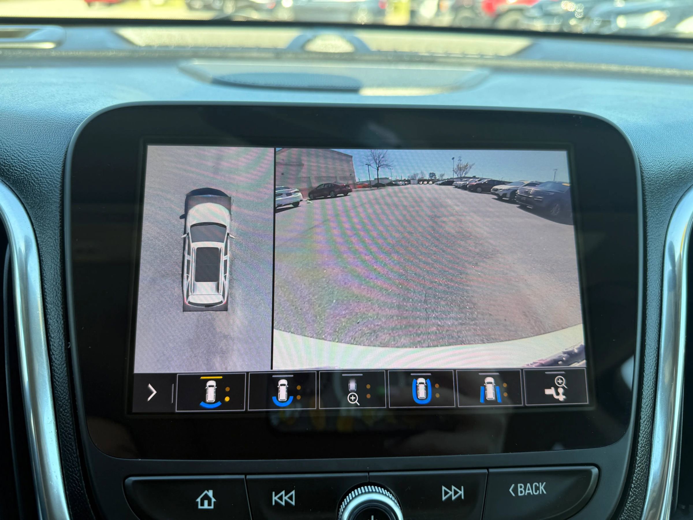 Used 2019 Chevrolet Equinox Premier image 34