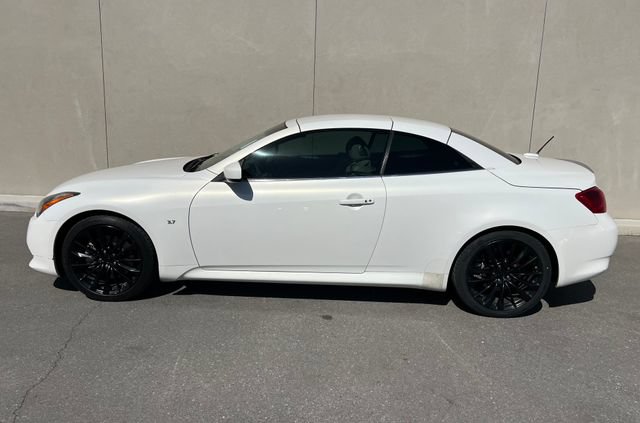 Used 2014 INFINITI Q60 Convertible w/ Premium Package RWD image 4