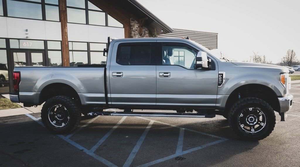 Used 2019 Ford F250 Lariat w/ Lariat Ultimate Package image 23