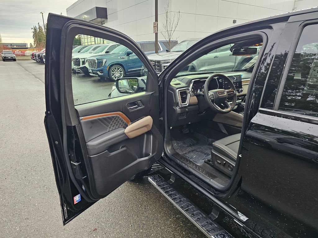 New 2026 GMC Canyon Denali image 55