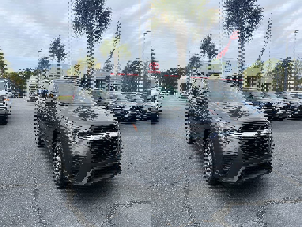 Used 2023 Subaru Ascent Premium w/ Convenience Package image 2