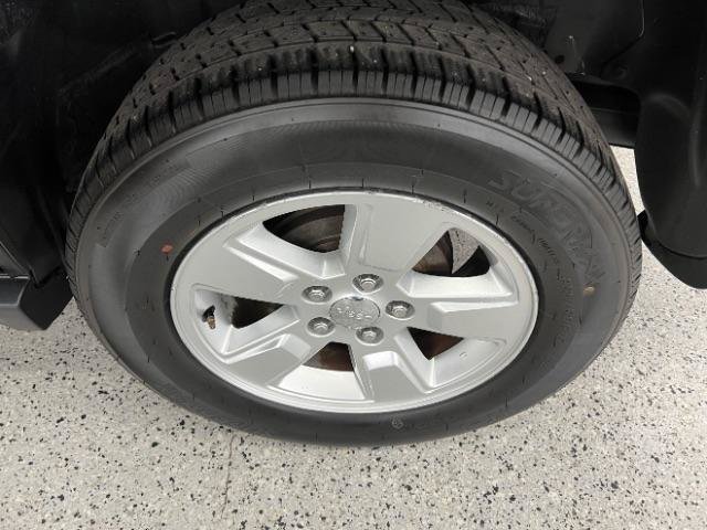 Used 2015 Jeep Compass Sport w/ Power Value Group FWD image 30