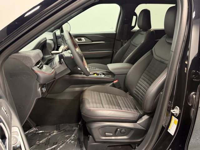 New 2026 Ford Explorer ST-Line w/ ST-Line Street Pack AWD/4WD image 10