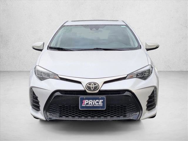Used 2017 Toyota Corolla SE image 2