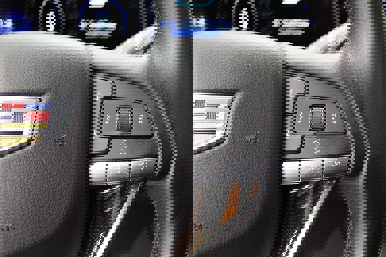 Used 2023 Cadillac Escalade Premium Luxury w/ Performance Package image 31