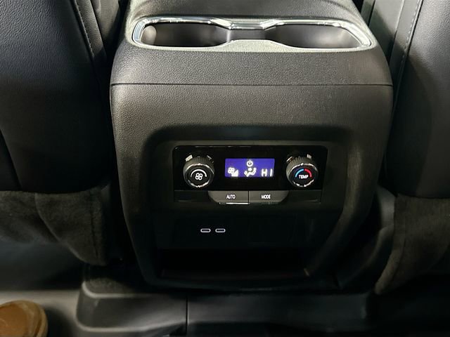 New 2026 Chevrolet Traverse LT w/ LPO, Floor Liner Package image 27