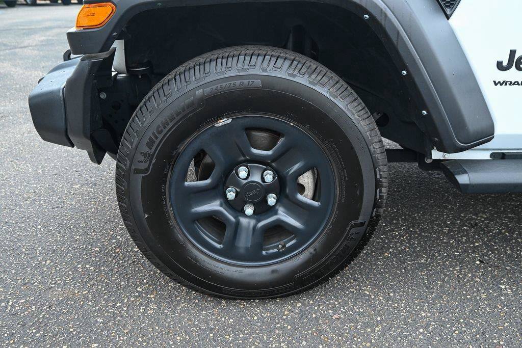 Used 2022 Jeep Wrangler Sport AWD/4WD image 12