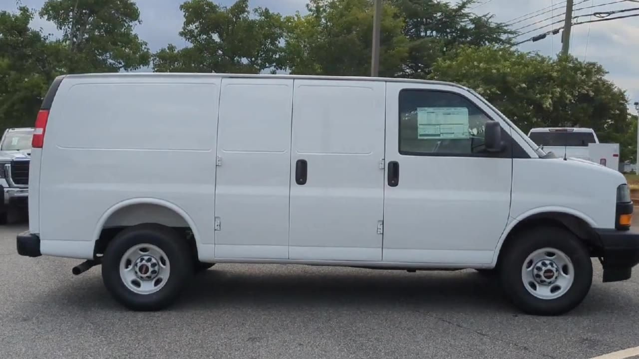 New 2025 GMC Savana 2500 Extended w/ Driver Convenience Package RWD image 9