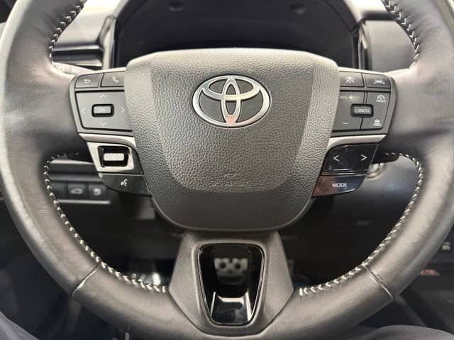 Used 2025 Toyota Camry SE AWD/4WD image 41