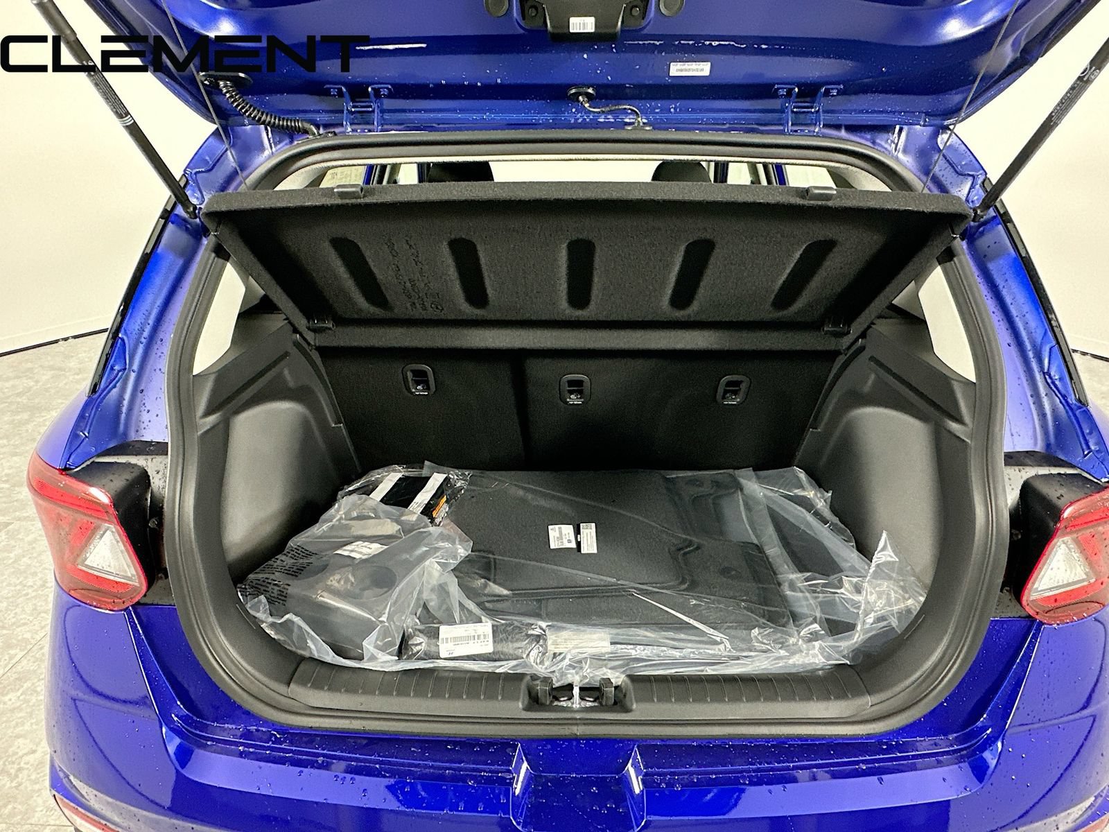 Certified 2026 Hyundai Venue SEL FWD image 11