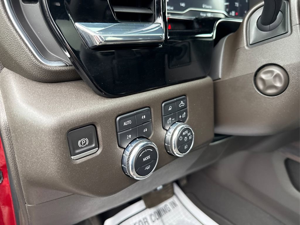 Used 2023 GMC Sierra 1500 SLT w/ SLT Premium Package image 39