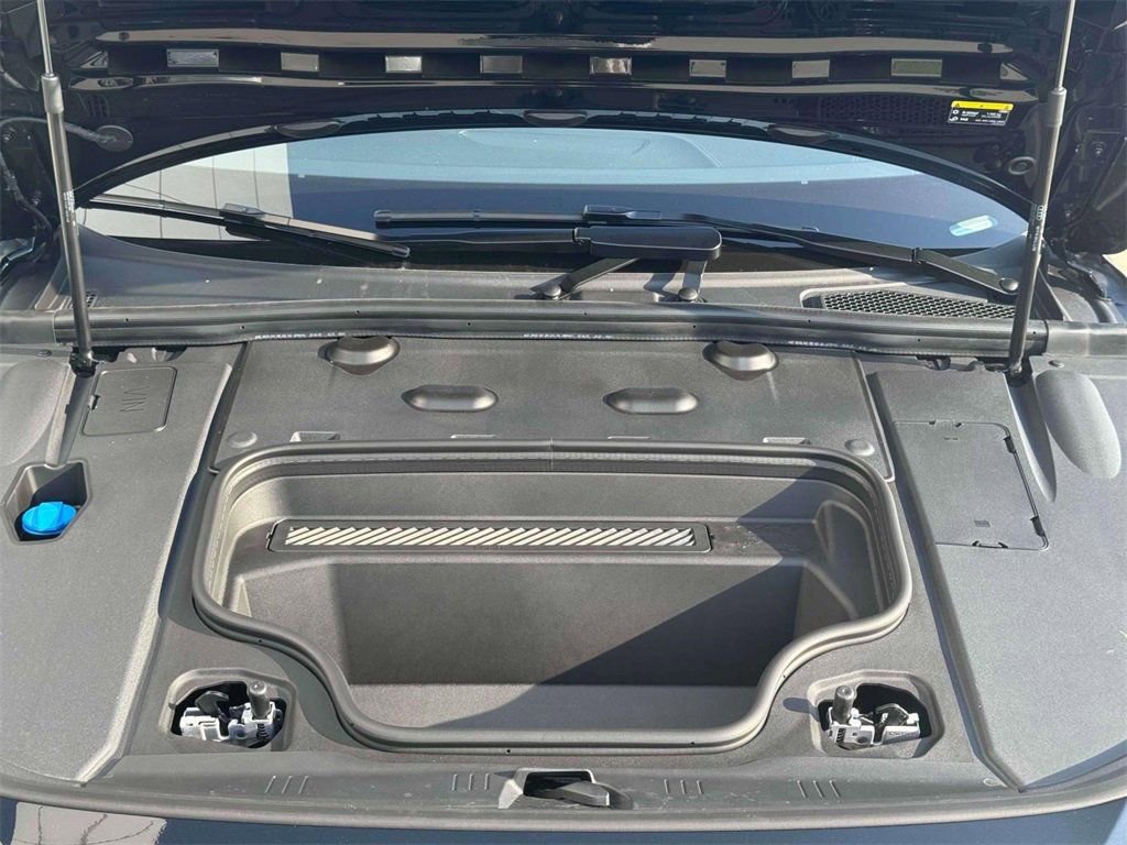 New 2025 Audi A6 e-tron Premium image 20