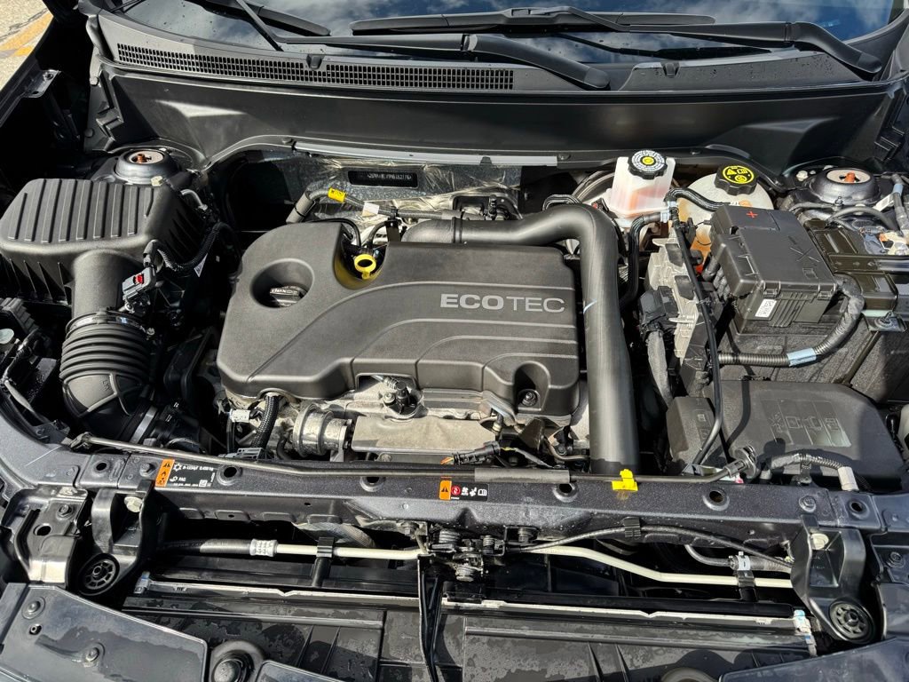 Used 2022 Chevrolet Equinox RS w/ RS Leather Package image 11