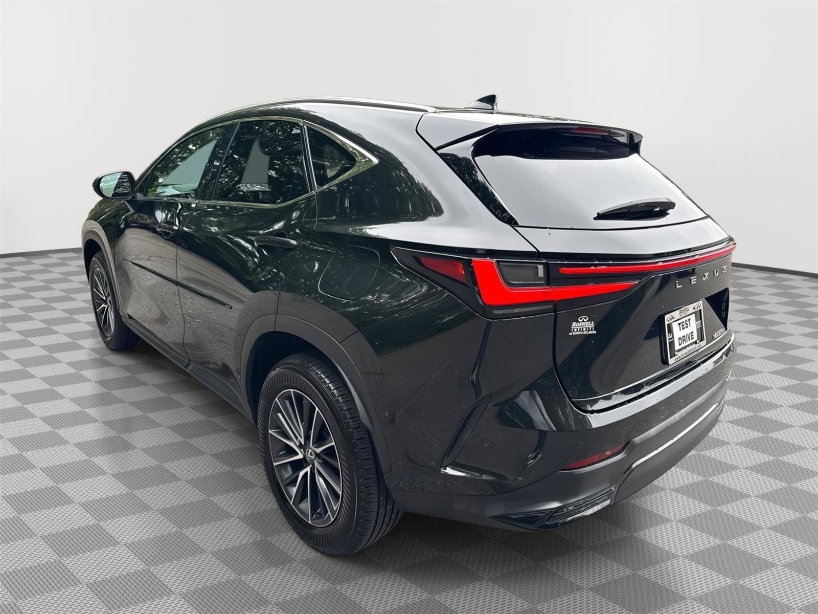 Used 2025 Lexus NX 250 FWD w/ Towing Package (2000 Lbs) image 8