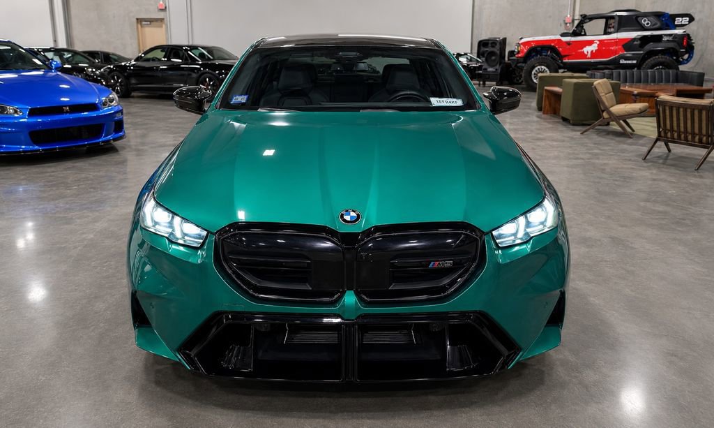 Used 2026 BMW M5 Touring AWD/4WD image 5