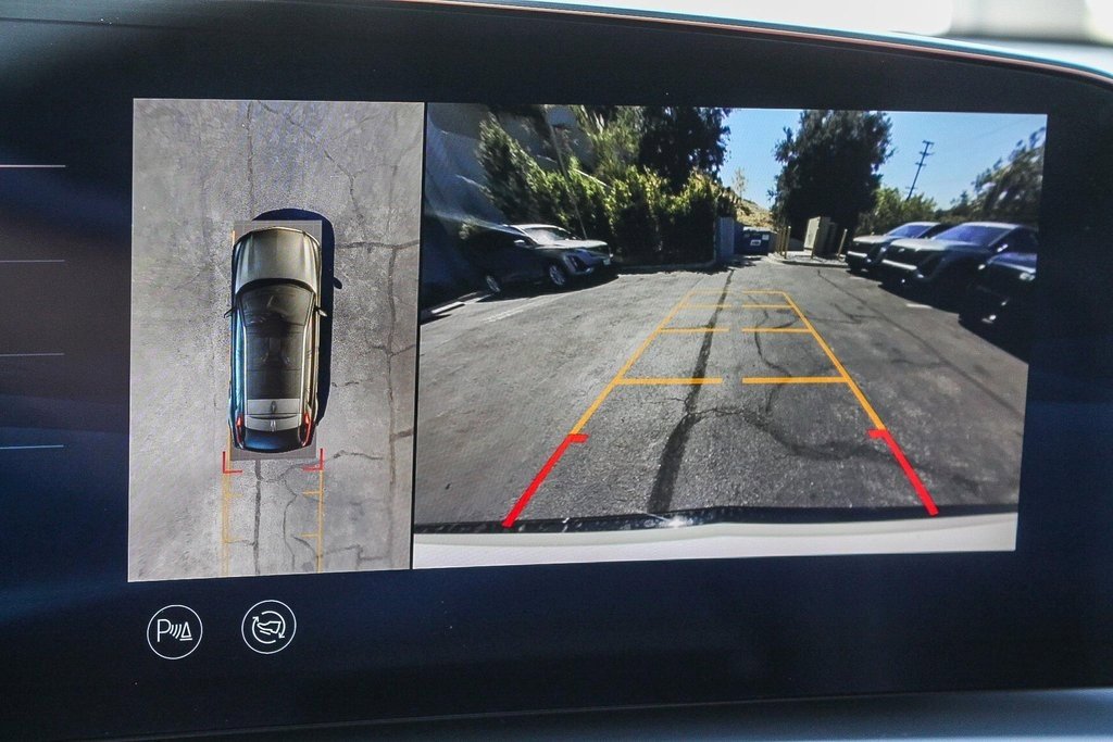 New 2025 Cadillac Lyriq Sport image 27