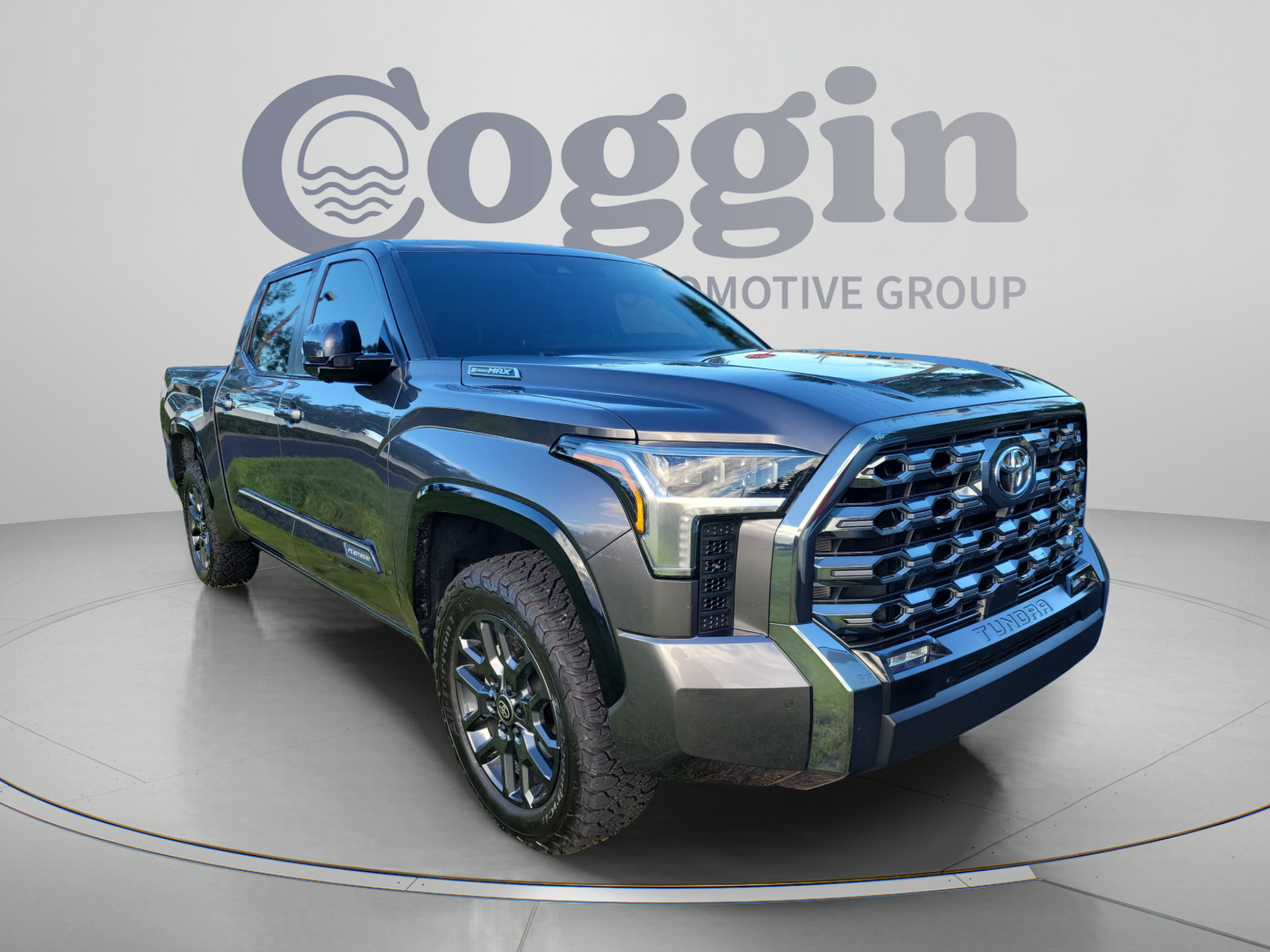 Used 2025 Toyota Tundra Platinum AWD/4WD image 7