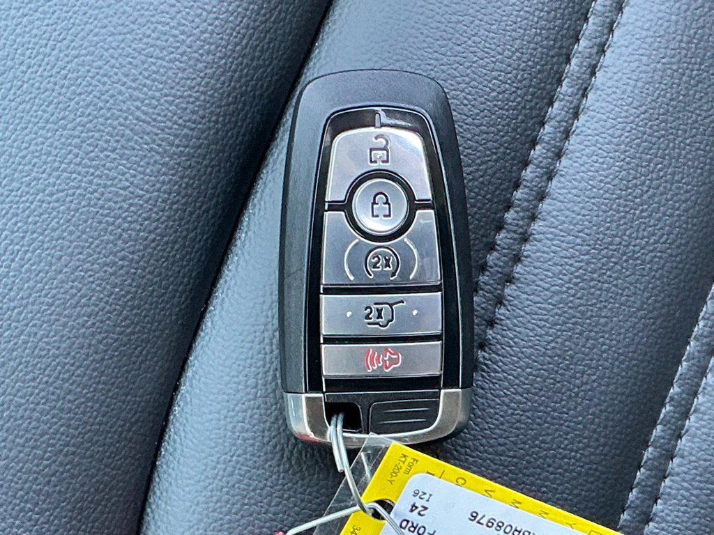 Used 2024 Ford Edge SEL w/ Convenience Package AWD/4WD image 34