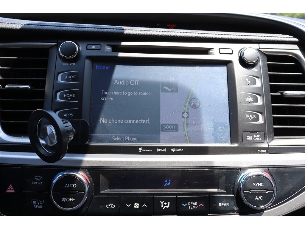 Used 2017 Toyota Highlander Limited FWD image 43