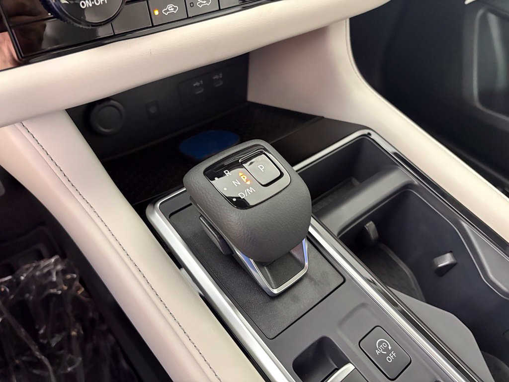 New 2026 Nissan Pathfinder SL FWD image 29