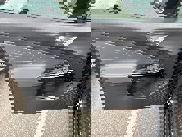 Used 2023 Volkswagen ID.4 S image 18