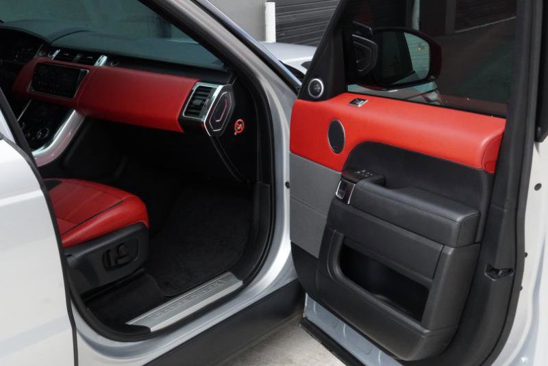 Used 2019 Land Rover Range Rover Sport Supercharged image 15