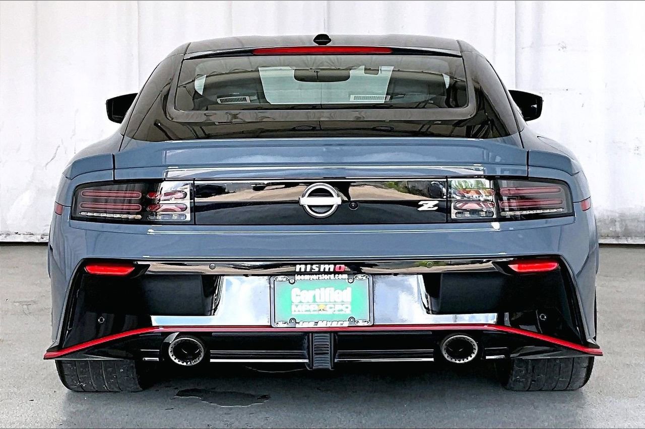 Used 2024 Nissan Z NISMO w/ Floor Mat Package image 3
