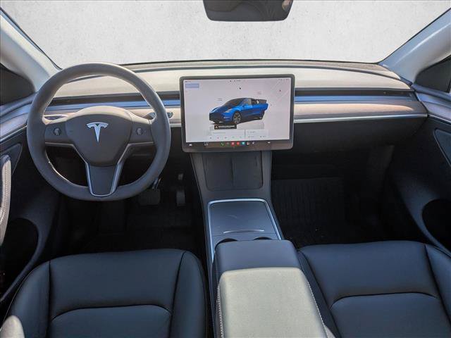 Used 2024 Tesla Model Y Long Range AWD/4WD image 18