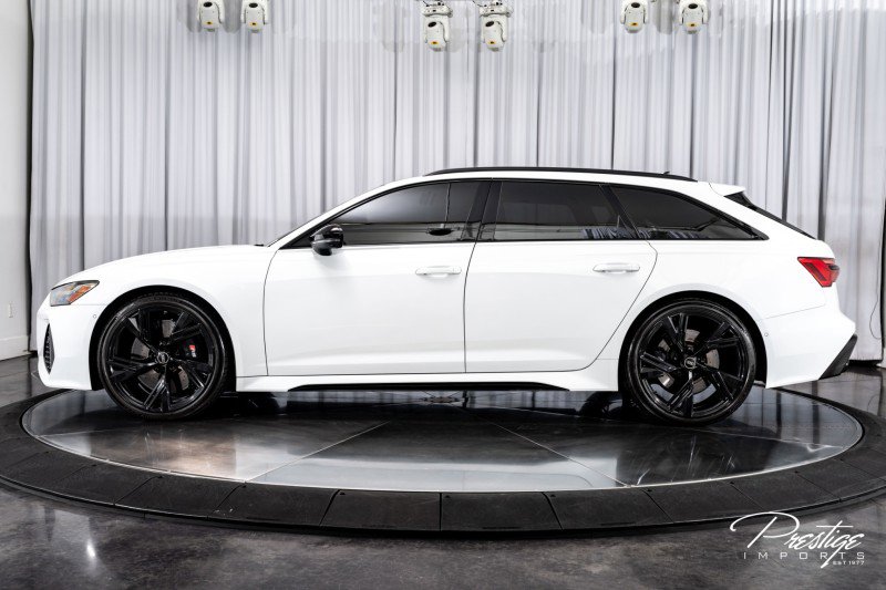 Used 2022 Audi RS 6 w/ Executive Package image 10