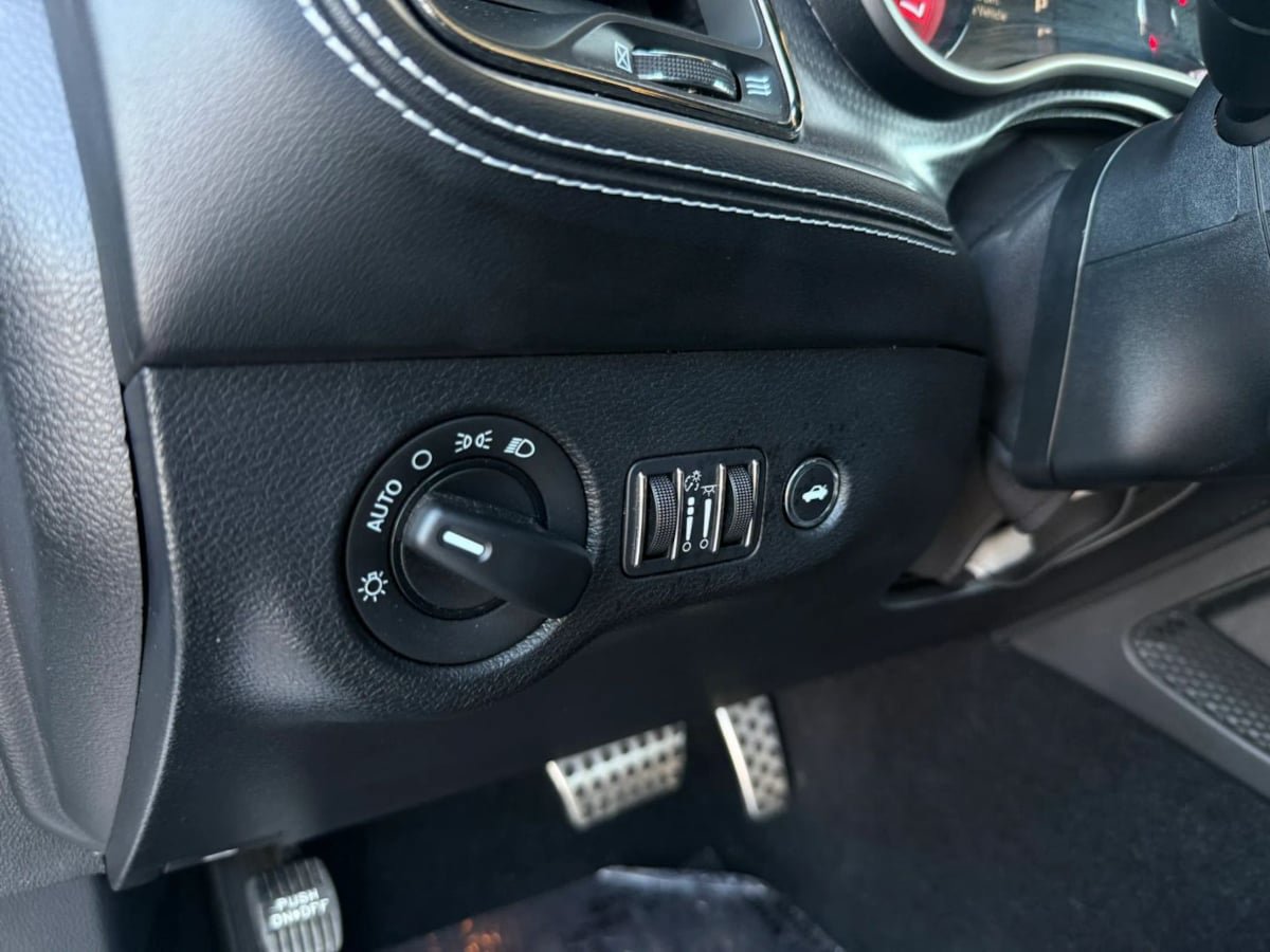 Used 2021 Dodge Challenger SRT Hellcat Redeye RWD image 35