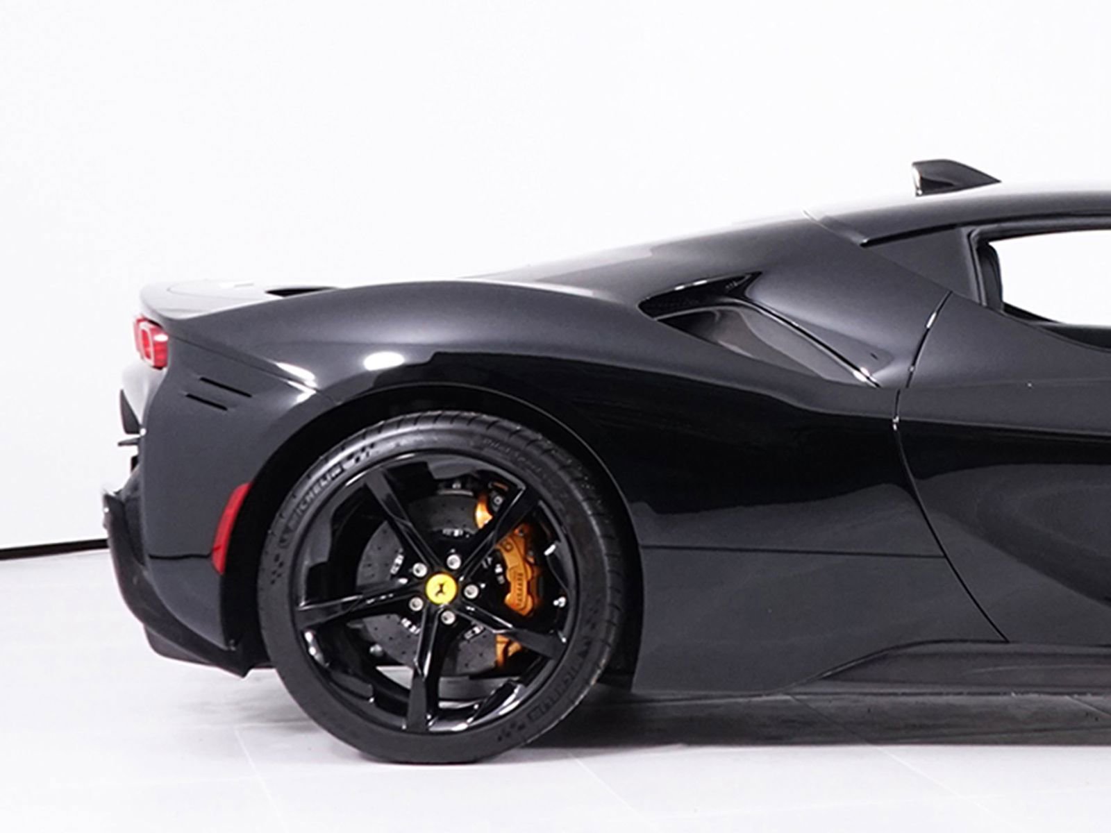 Used 2023 Ferrari SF90 Stradale image 14