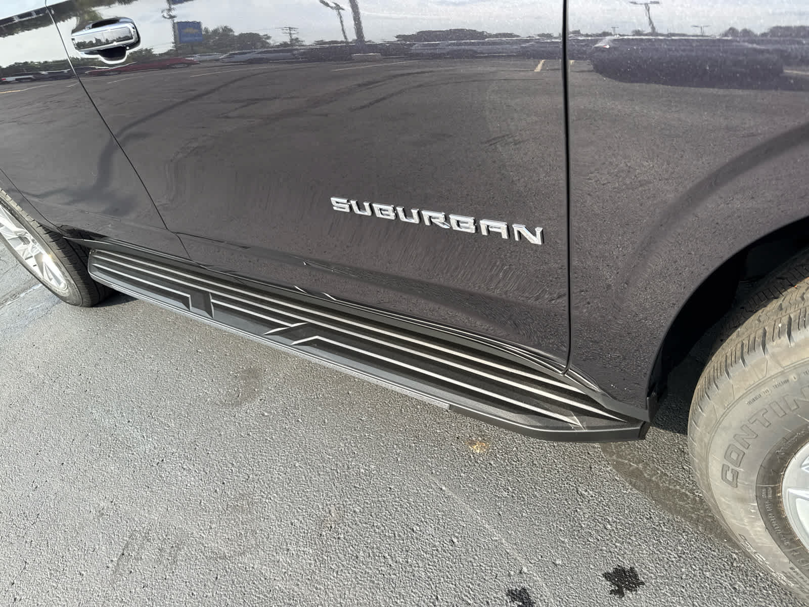 New 2026 Chevrolet Suburban Premier w/ Sun And Tow Package AWD/4WD image 15