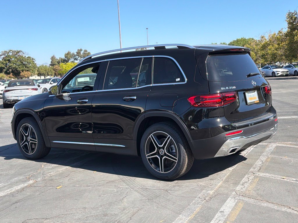 New 2026 Mercedes-Benz GLB 250 image 11