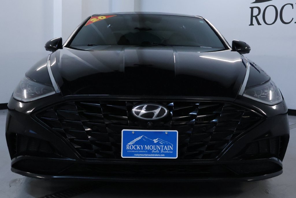 Used 2020 Hyundai Sonata Limited FWD image 2